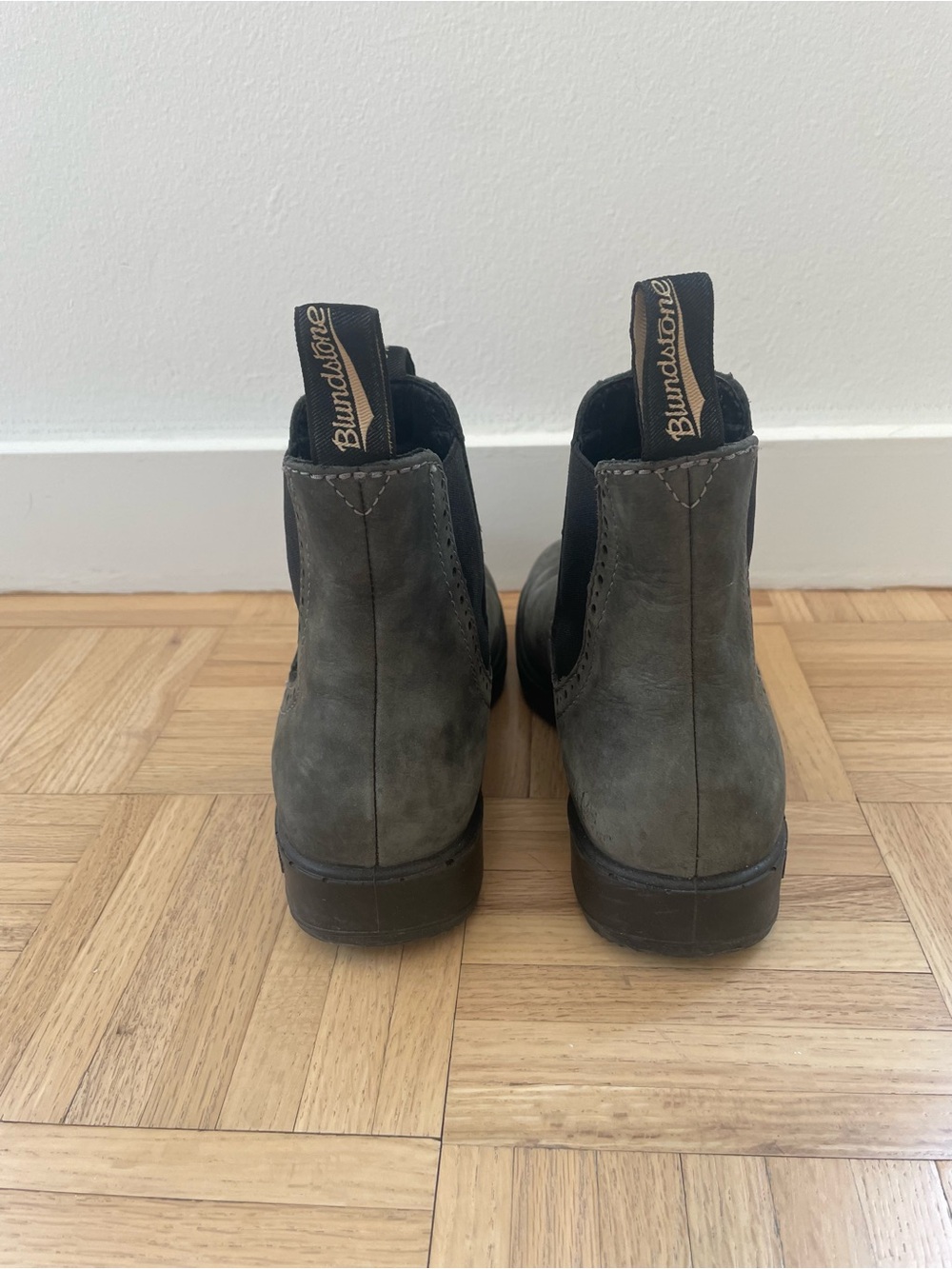 Blundstone Original Series Water Resistant Chelsea Boot - Picture 3 of 7
